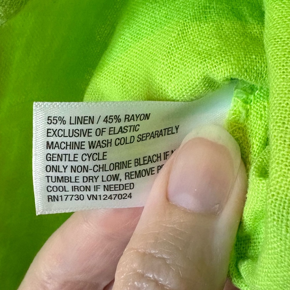 Off-Shoulder Ruffle Crop Top - Lime Green - Picture 6 of 7